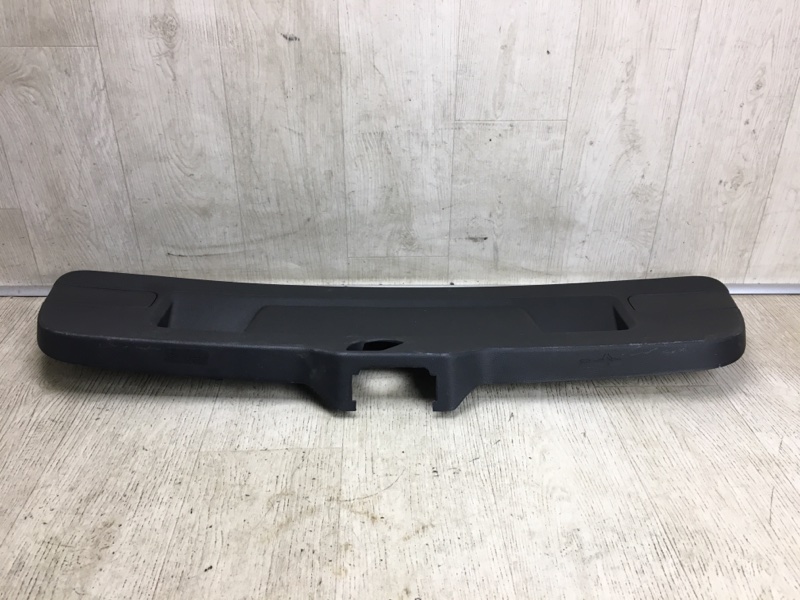 Накладка панели багажника внутренняя JETTA USA 10-17 2015 162 2.0 CBPA
