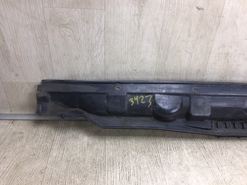 Пластик под лобовое стекло / Жабо FOCUS 10-18 2015 CB8 2.0 XQDA