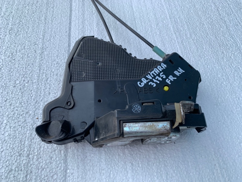 Замок двери передний правый SUZUKI GRAND VITARA 05-15 Внедорожник 2.7