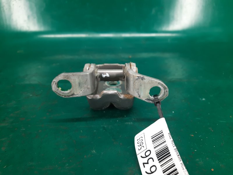 Петля двери нижняя задняя правая ROGUE 08-15 2008 Внедорожник 2.5 QR25DE