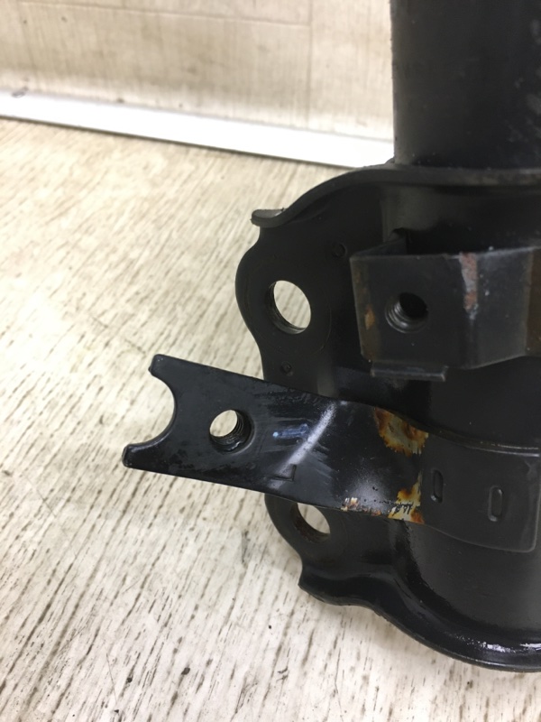 Амортизатор передний левый KIA RIO JB 2005-2011