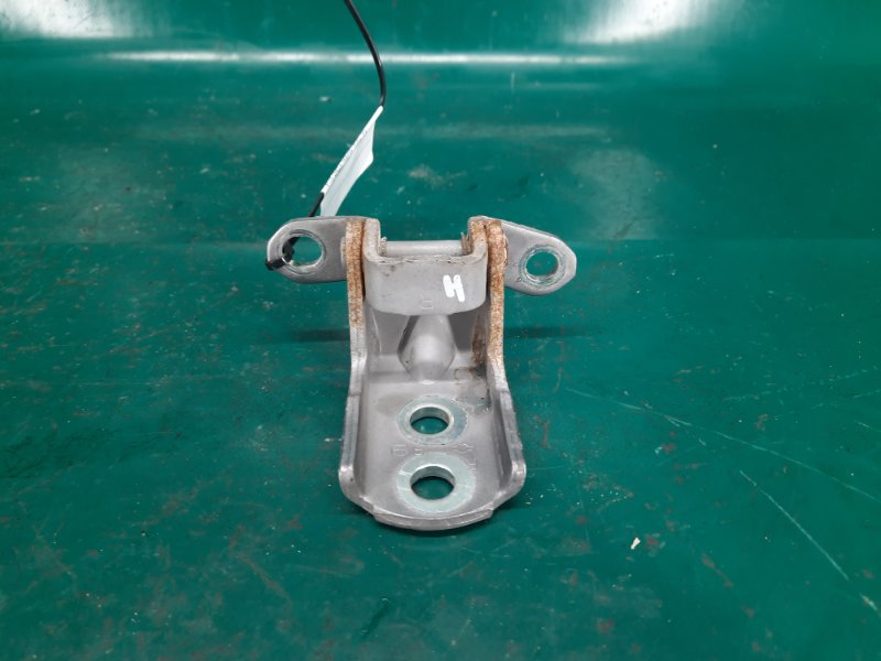 Петля двери нижняя передняя левая ROGUE 08-15 2008 Внедорожник 2.5 QR25DE