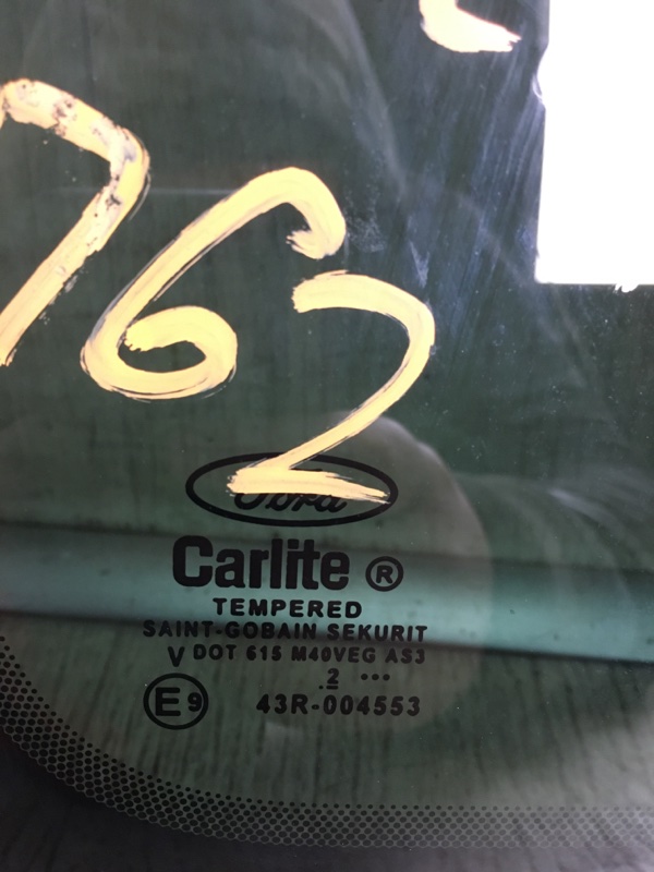 Стекло в кузов заднее левое ESCAPE 12-19 2012 TM2 2.0 HDTX