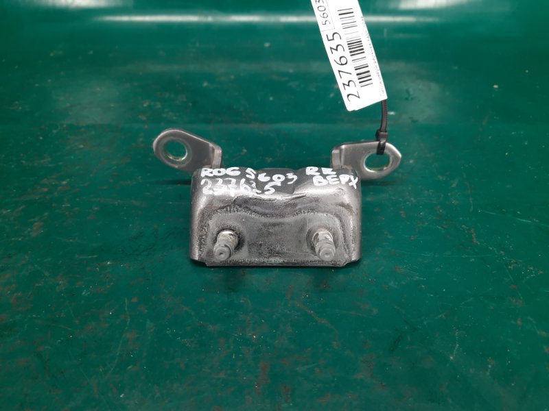 Петля двери верхняя задняя правая NISSAN ROGUE 08-15 Внедорожник 2.5 QR25DE Петля двери верхняя задняя правая NISSAN ROGUE 08-15 Внедорожник 2.5 QR25DE