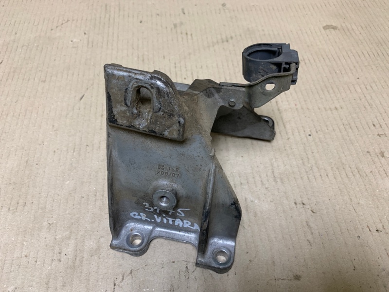 Кронштейн двигателя правый GRAND VITARA 05-15 2006 Внедорожник 2.7