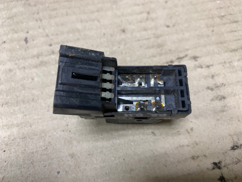 Кнопка стеклоподъемника задняя правая GRAND VITARA 05-15 2006 Внедорожник 2.7