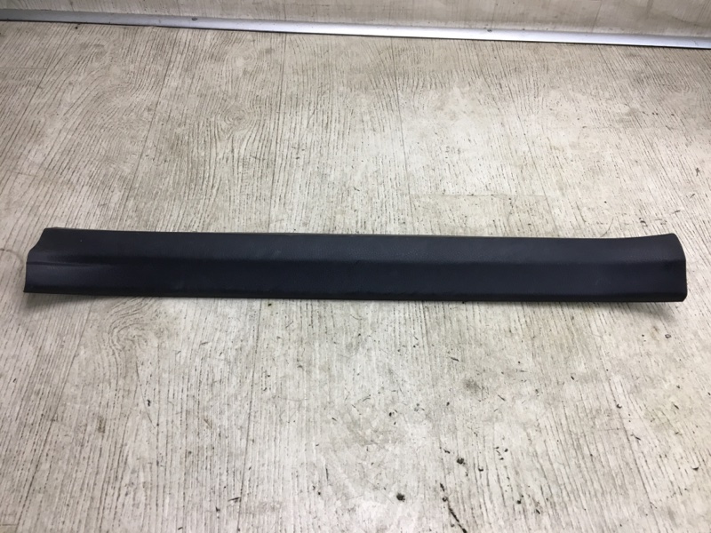 Накладка порога внутрення правая TOYOTA RAV4 13-19 2017 ZSA42 2.0 3ZRFE 67913-42110-C0 Б/У