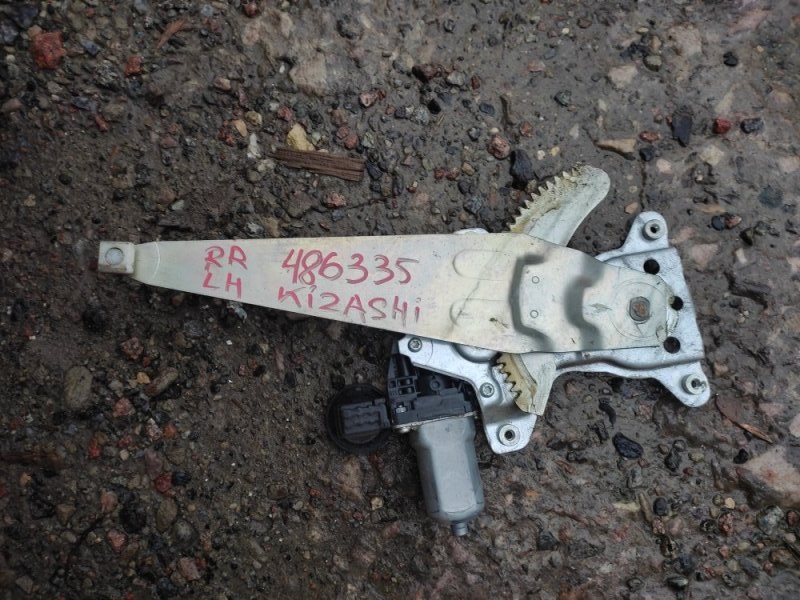 Стеклоподъемник задний левый SUZUKI KIZASHI 09-14 83502-81J11 Б/У