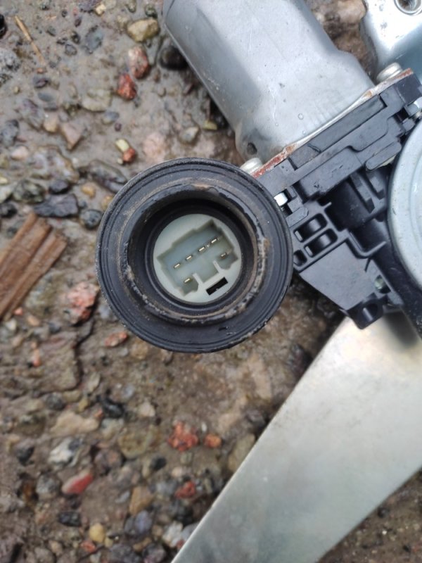 Стеклоподъемник задний левый SUZUKI KIZASHI 09-14