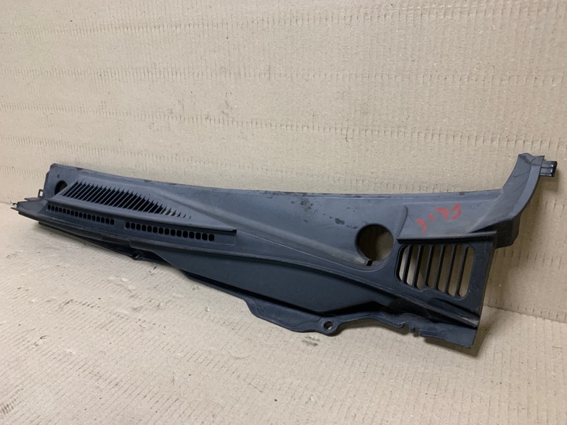 Пластик под лобовое стекло / Жабо левый SUZUKI GRAND VITARA 05-15 Внедорожник 2.7