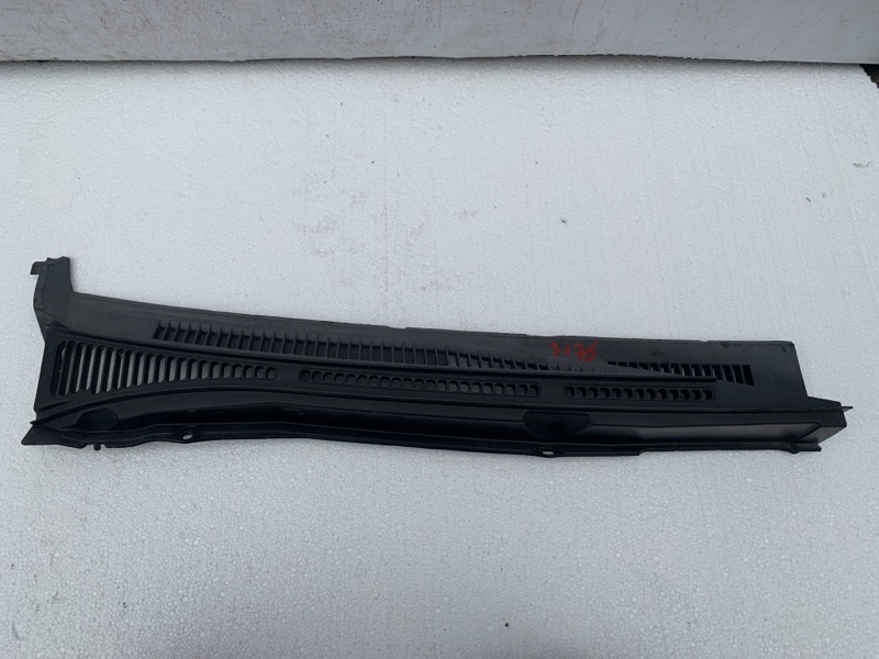 Пластик под лобовое стекло / Жабо правый SUZUKI GRAND VITARA 05-15 2006 Внедорожник 2.7 77310-65J00-5PK Б/У