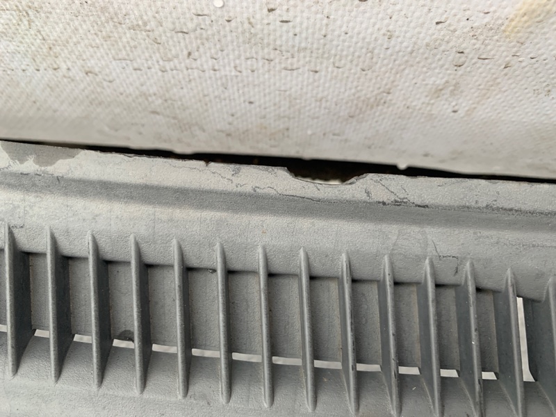 Пластик под лобовое стекло / Жабо правый GRAND VITARA 05-15 2006 Внедорожник 2.7