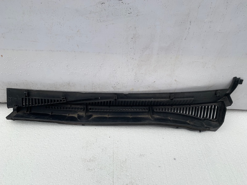 Пластик под лобовое стекло / Жабо правый GRAND VITARA 05-15 2006 Внедорожник 2.7