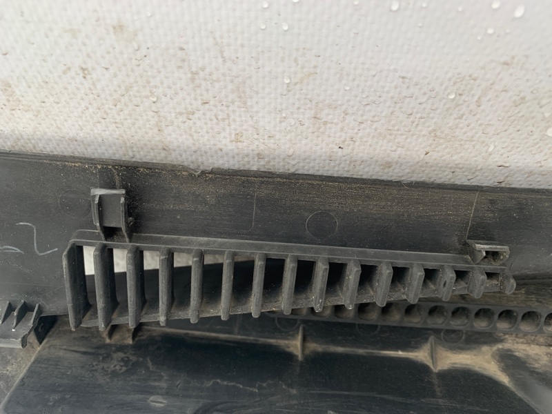 Пластик под лобовое стекло / Жабо правый GRAND VITARA 05-15 2006 Внедорожник 2.7