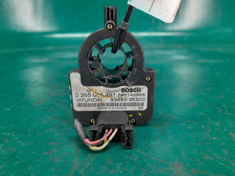 Датчик угла поворота руля HYUNDAI SONATA NF 04-10 Седан 3.3 G6DB Датчик угла поворота руля HYUNDAI SONATA NF 04-10 Седан 3.3 G6DB