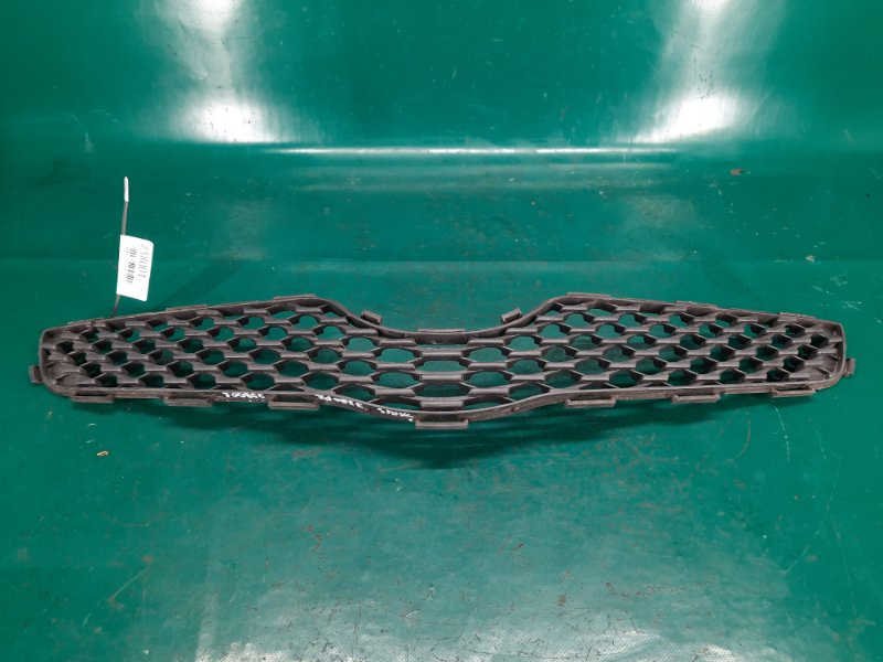 Решетка радиатора YARIS 05–11 2008 Хэтчбек 1.5 1NZ-FE