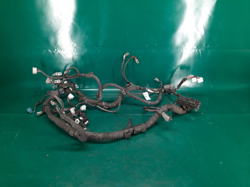 Проводка подкапотная TOYOTA YARIS 05–11 2008 Хэтчбек 1.5 1NZ-FE 82121-52B20 Б/У