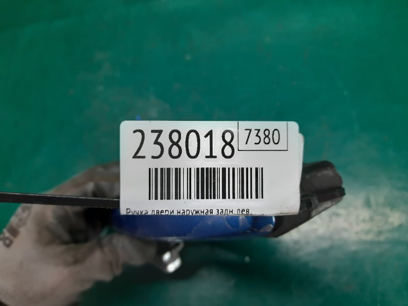 Ручка двери наружная задняя левая YARIS 05–11 2008 Хэтчбек 1.5 1NZ-FE Ручка двери наружная задняя левая YARIS 05–11 2008 Хэтчбек 1.5 1NZ-FE