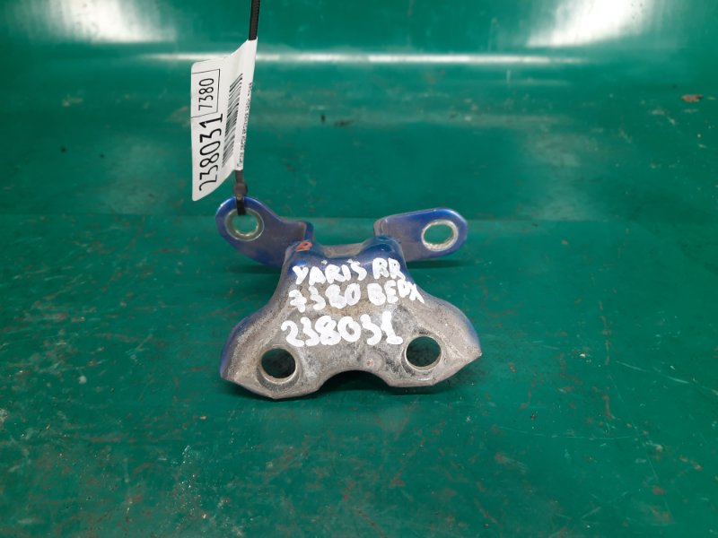 Петля двери верхняя задняя правая YARIS 05–11 2008 Хэтчбек 1.5 1NZ-FE Петля двери верхняя задняя правая YARIS 05–11 2008 Хэтчбек 1.5 1NZ-FE