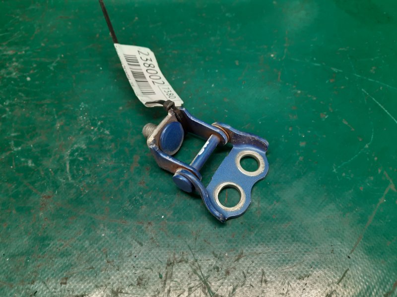 Петля крышки багажника левая YARIS 05–11 2008 Хэтчбек 1.5 1NZ-FE