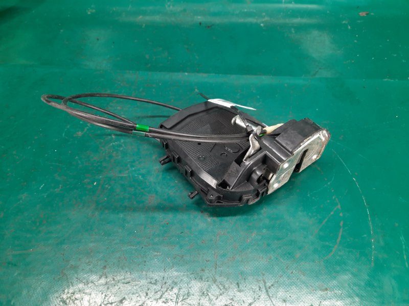 Замок двери задний левый YARIS 05–11 2008 Хэтчбек 1.5 1NZ-FE