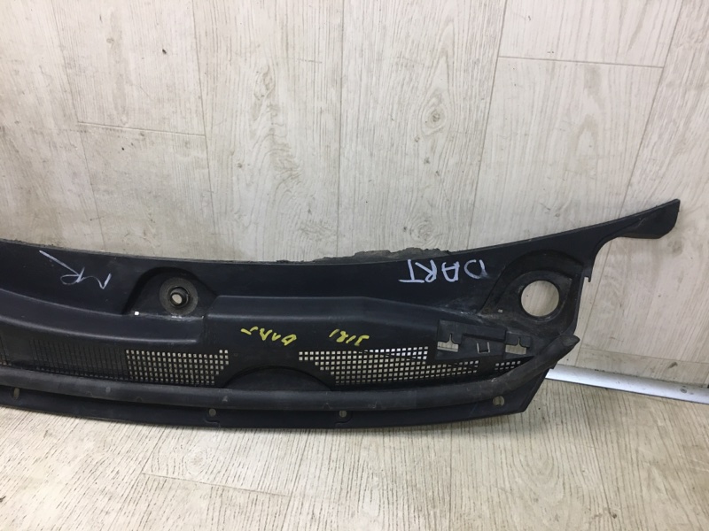 Пластик под лобовое стекло / Жабо DODGE DART 12-16 PF 2.4 ED6