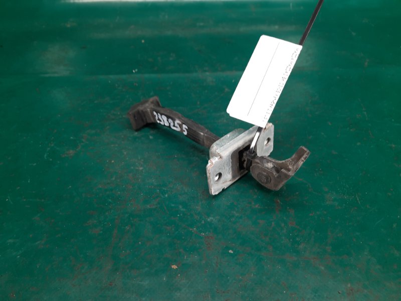 Ограничитель двери передний правый MAZDA 3 BK 03-08 Хэтчбек 2.3 L3