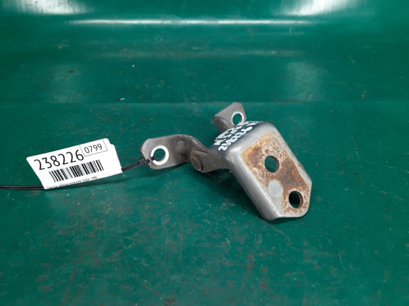 Петля двери нижняя задняя левая MAZDA 3 BK 03-08 2008 Хэтчбек 2.3 L3 E112-73-240 Б/У