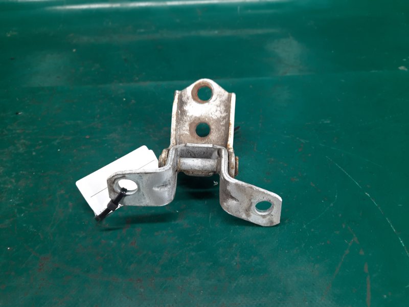 Петля двери верхняя задняя правая 3 BK 03-08 2008 Хэтчбек 2.3 L3 Петля двери верхняя задняя правая 3 BK 03-08 2008 Хэтчбек 2.3 L3