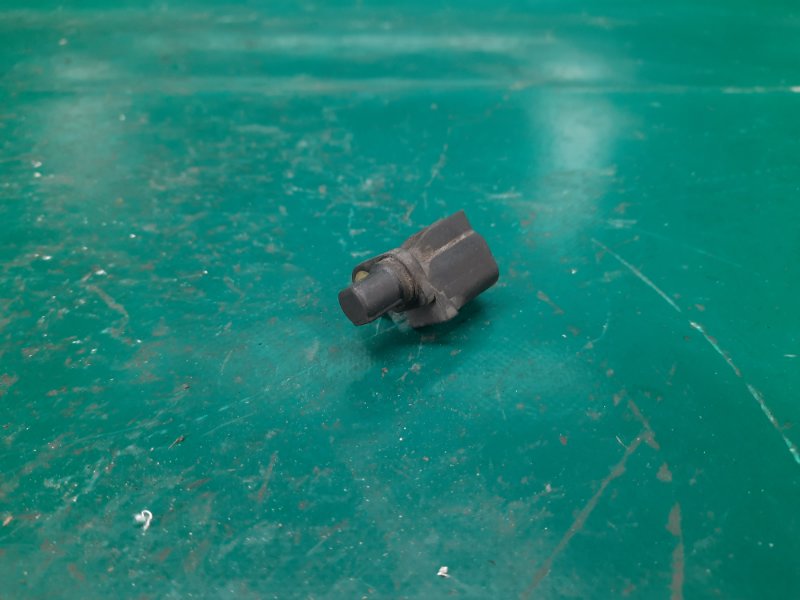 Датчик ABS задний левый MAZDA 3 BK 03-08 2008 Хэтчбек 2.3 L3 BP4K-43-711B Б/У