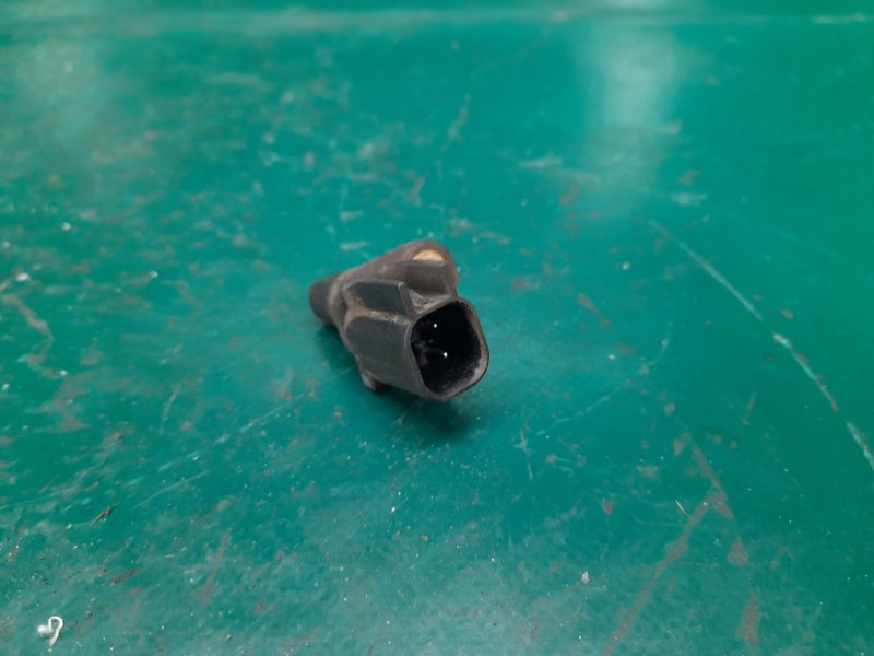 Датчик ABS задний левый MAZDA 3 BK 03-08 Хэтчбек 2.3 L3