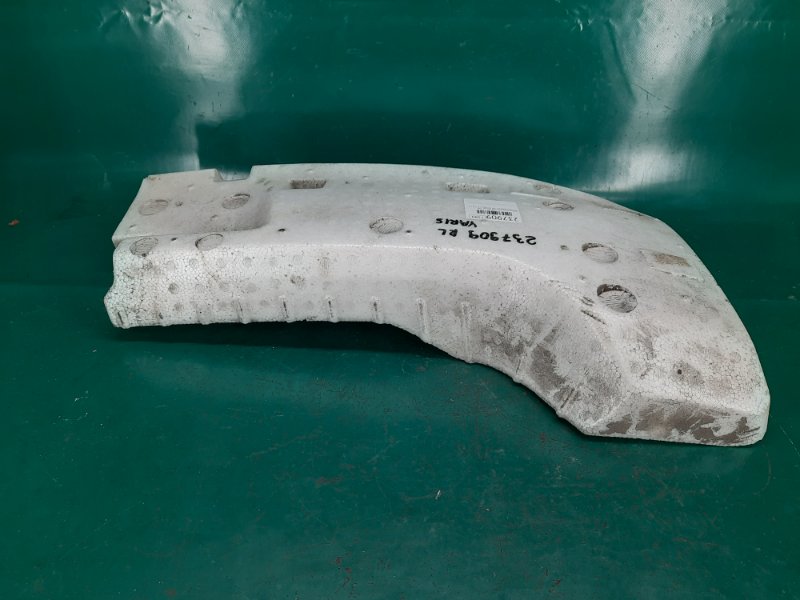 Наполнитель бампера задний левый TOYOTA YARIS 05–11 Хэтчбек 1.5 1NZ-FE