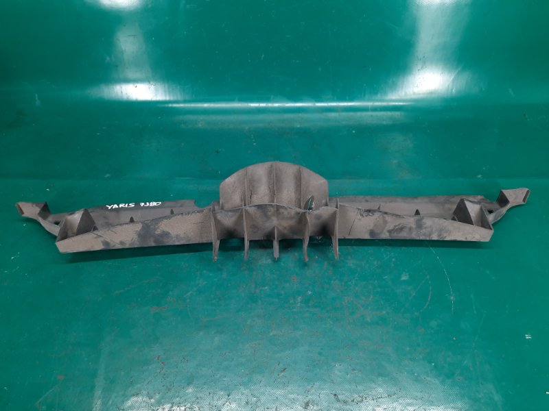 Накладка передней панели верх YARIS 05–11 2008 Хэтчбек 1.5 1NZ-FE