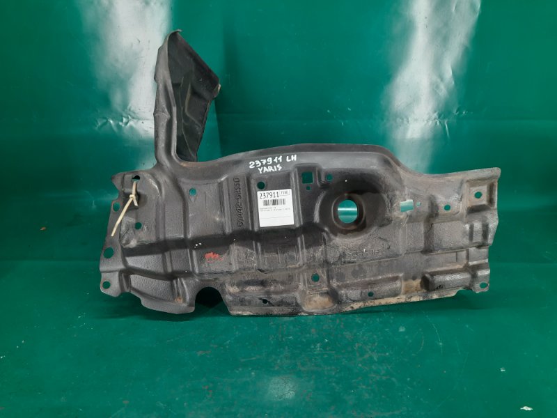 Защита двигателя левая TOYOTA YARIS 05–11 2008 Хэтчбек 1.5 1NZ-FE 51442-52110 Б/У