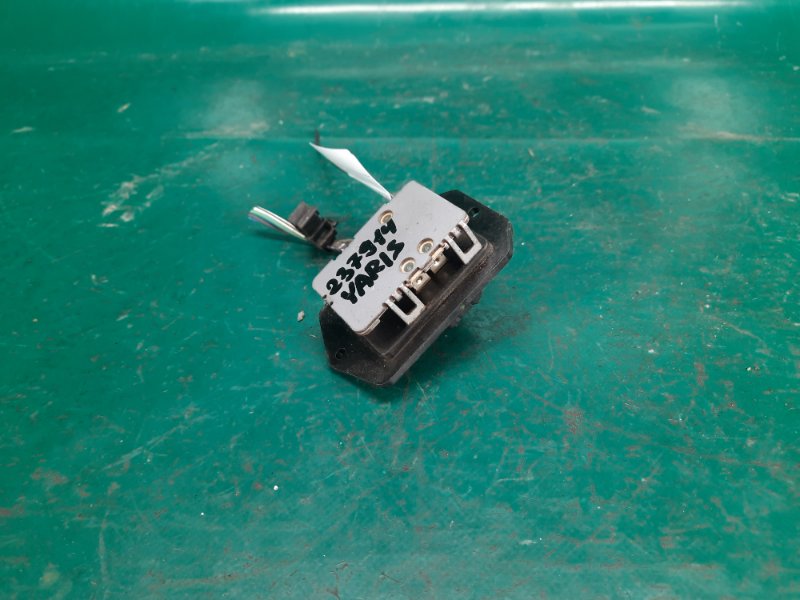 Резистор печки TOYOTA YARIS 05–11 2008 Хэтчбек 1.5 1NZ-FE 87138-52030 Б/У