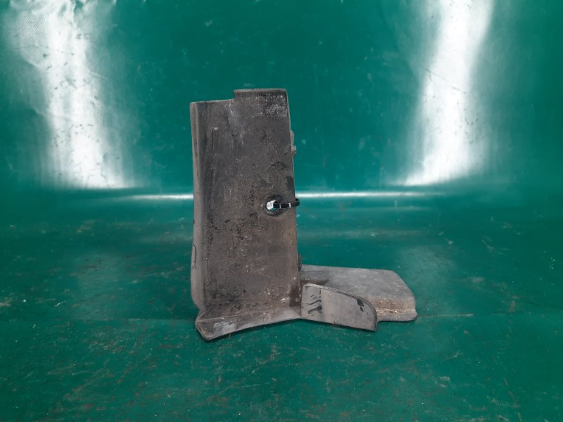 Брызговик задний левый YARIS 05–11 2008 Хэтчбек 1.5 1NZ-FE