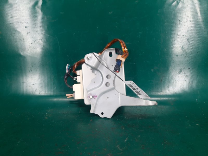 Блок управления электроусилителем руля YARIS 05–11 2008 Хэтчбек 1.5 1NZ-FE Блок управления электроусилителем руля YARIS 05–11 2008 Хэтчбек 1.5 1NZ-FE