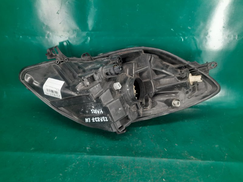 Фара правая YARIS 05–11 2008 Хэтчбек 1.5 1NZ-FE Фара правая YARIS 05–11 2008 Хэтчбек 1.5 1NZ-FE