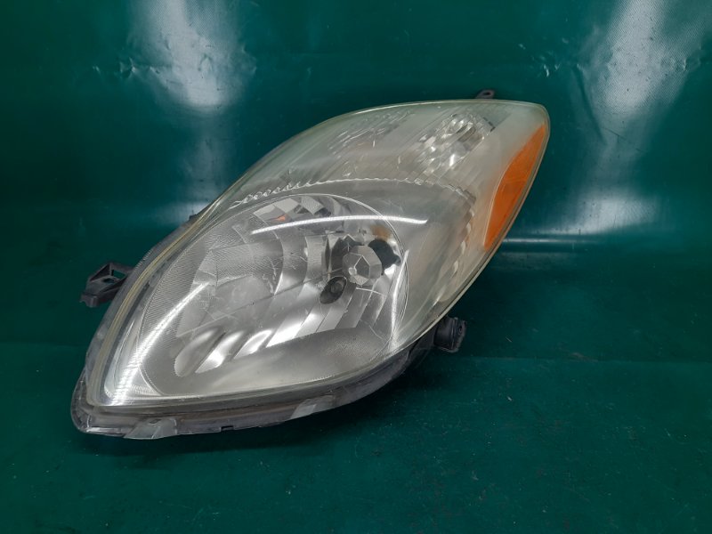 Фара левая TOYOTA YARIS 05–11 Хэтчбек 1.5 1NZ-FE Фара левая TOYOTA YARIS 05–11 Хэтчбек 1.5 1NZ-FE
