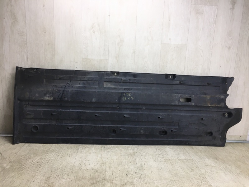 Защита днища левая KIA FORTE YD 12- YD 1.8 G4NB Защита днища левая KIA FORTE YD 12- YD 1.8 G4NB