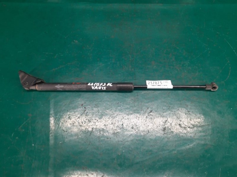 Амортизатор крышки багажника левый TOYOTA YARIS 05–11 2008 Хэтчбек 1.5 1NZ-FE 68960-0D012 Б/У