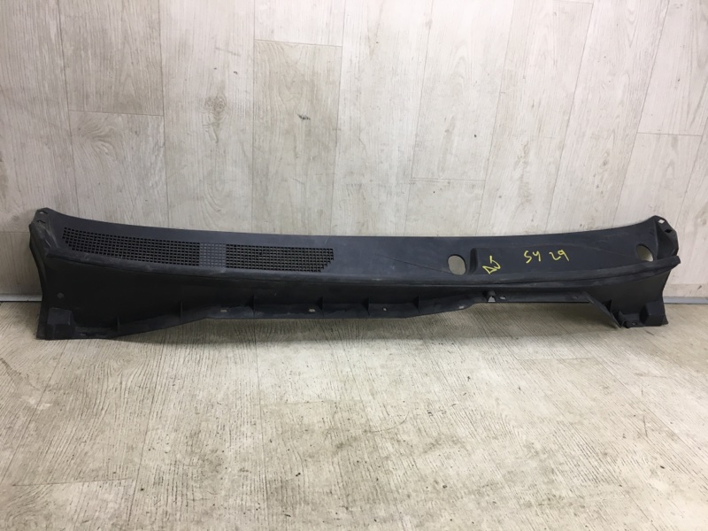 Пластик под лобовое стекло / Жабо NISSAN NV200 USA 13- 2015 M20XUS 2.0 MR20DE 668623LM0A Б/У