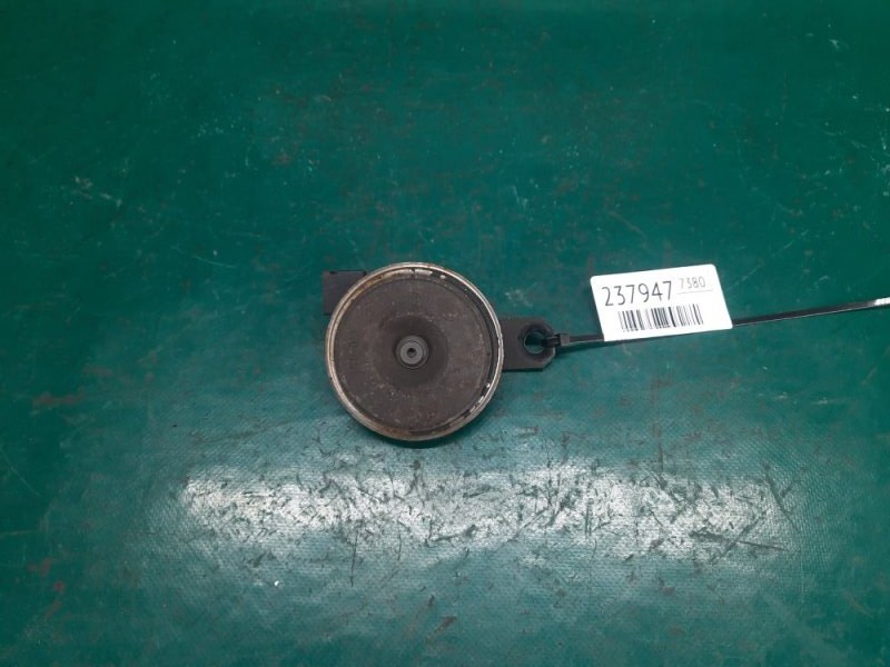 Запчасть сигнал TOYOTA YARIS 05–11 2008 Хэтчбек 1.5 1NZ-FE 86520-20300 Б/У Сигнал TOYOTA YARIS 05–11 2008 Хэтчбек 1.5 1NZ-FE 86520-20300 Б/У