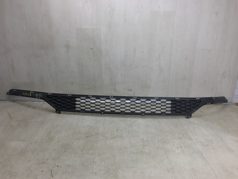 Решетка переднего бампера KIA FORTE YD 12- 2015 YD 1.8 G4NB 86522A7000 Б/У