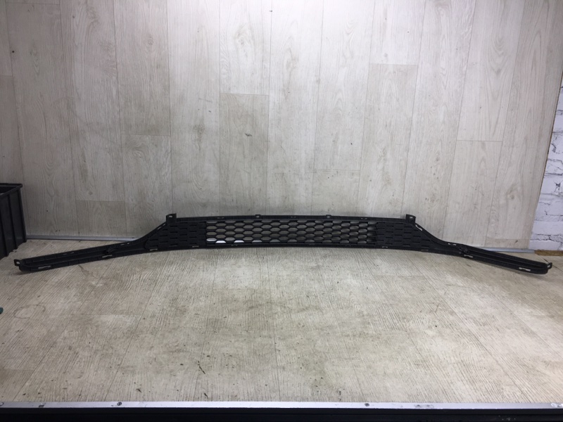 Решетка переднего бампера FORTE YD 12- 2015 YD 1.8 G4NB