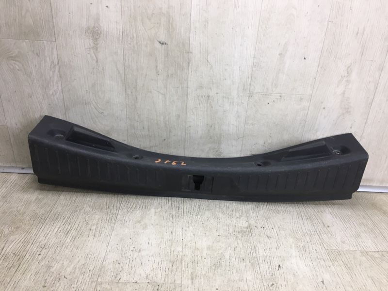 Накладка панели багажника внутренняя FORD ESCAPE 12-19 2012 TM2 2.0 HDTX CJ5Z-7842624-AA Б/У