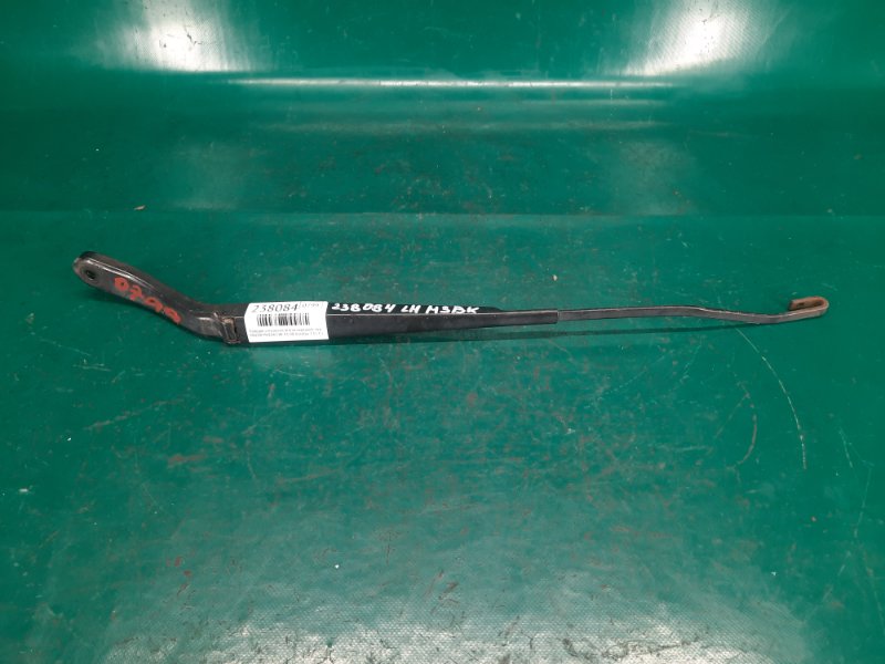 Поводок стеклоочистителя передний левый MAZDA 3 BK 03-08 2008 Хэтчбек 2.3 L3 BN8F-67-321E Б/У