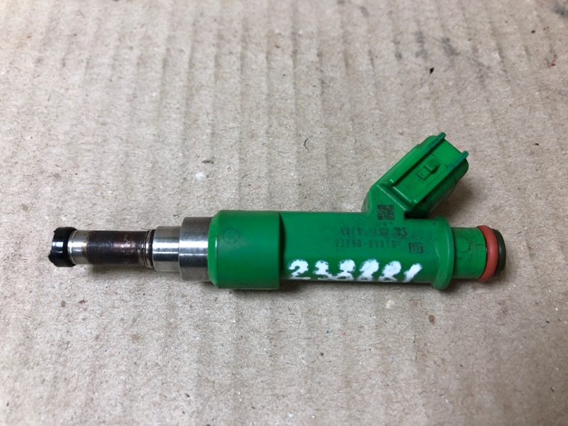 Запчасть форсунка топливная TOYOTA CAMRY 50 12-15 2012 Седан 2.5 23209-09175 Б/У Форсунка топливная TOYOTA CAMRY 50 12-15 2012 Седан 2.5 23209-09175 Б/У