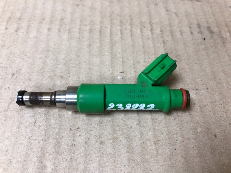 Запчасть форсунка топливная TOYOTA CAMRY 50 12-15 2012 Седан 2.5 23209-09175 Б/У Форсунка топливная TOYOTA CAMRY 50 12-15 2012 Седан 2.5 23209-09175 Б/У