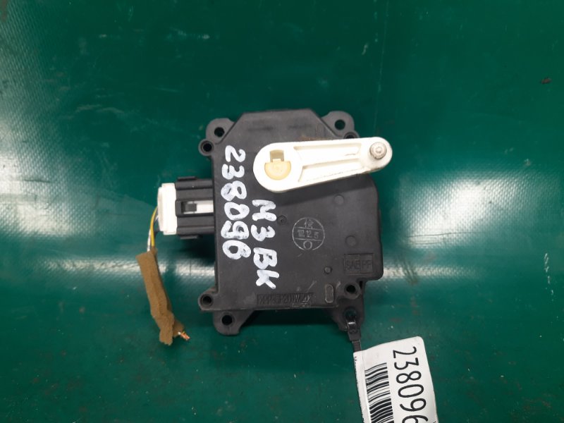 Моторчик заслонки печки MAZDA 3 BK 03-08 2008 Хэтчбек 2.3 L3 BP4K-61-B60 Б/У